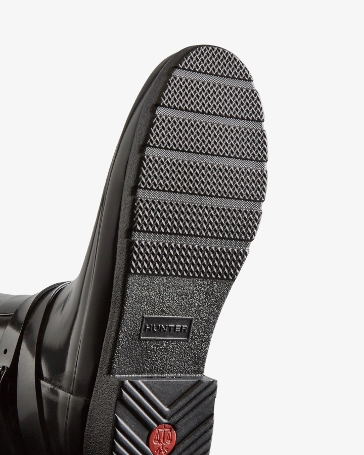 Wyrafinowane Damskie Kalosze Hunter O Dopasowanym Kroju Z Regulowanymi Wysokimi Błyszczącymi Kaloszami W Kolorze Czarnym