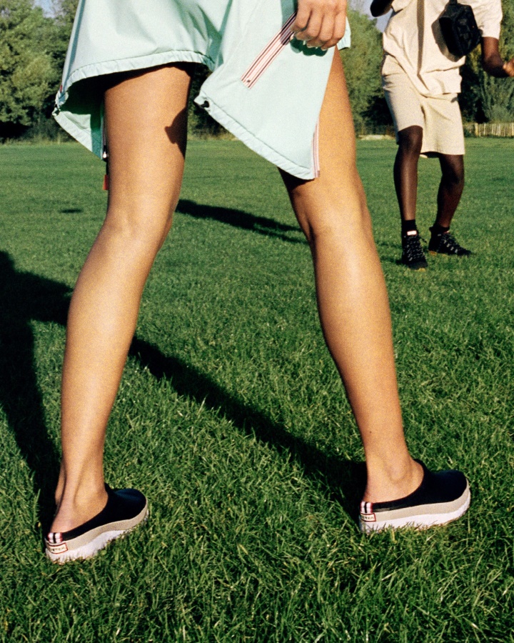 Hunter Damskie Chodaki Z Podeszwą Do Gry W Plamki, Czarno-stalowo-szare